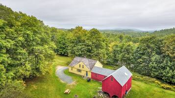 House (4 Bedrooms) | Front of property