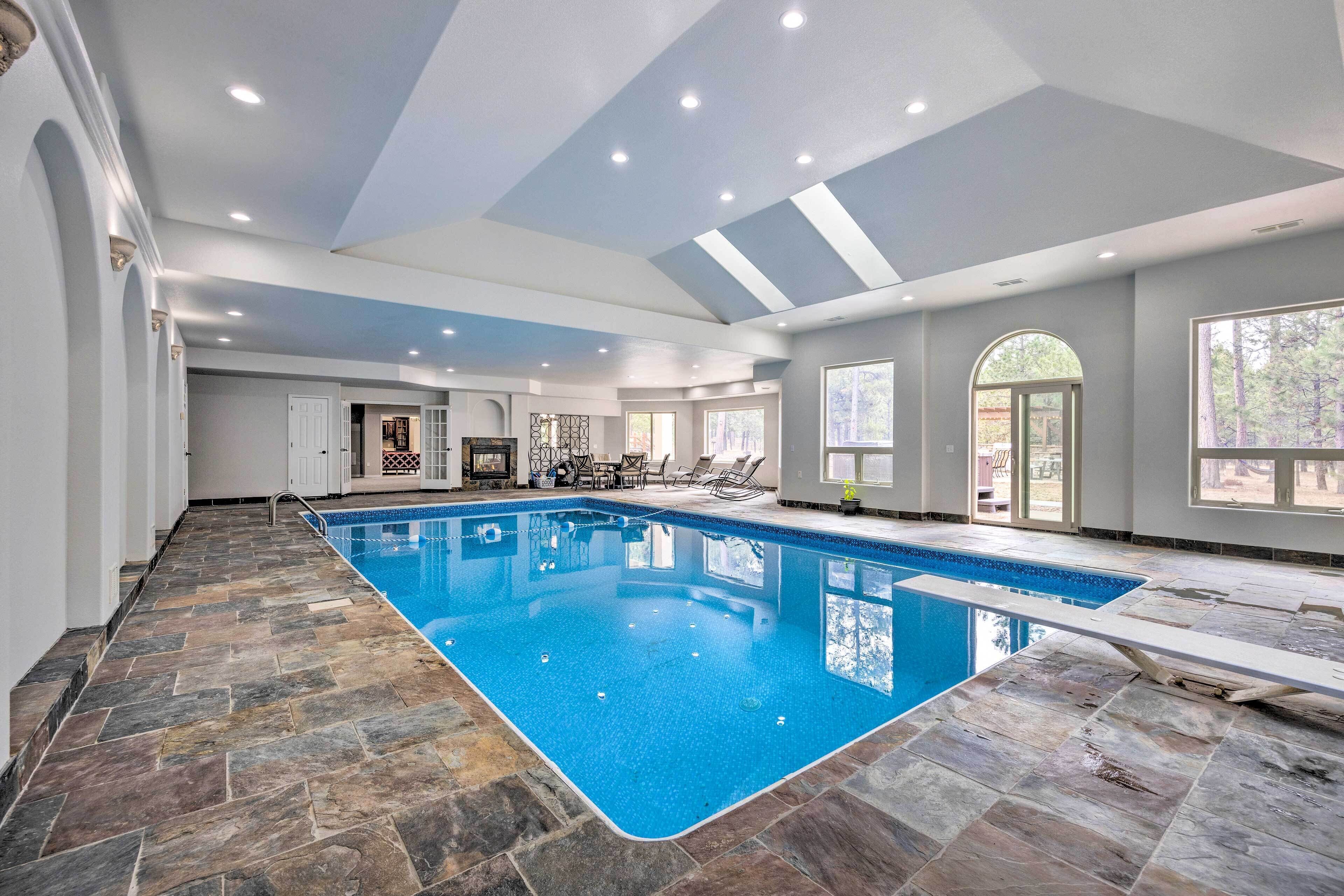 House (5 Bedrooms) | Interior