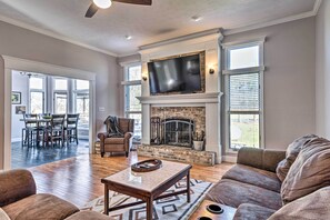 TV, fireplace - Spacious Westfield Home w/ Sports Complex On-site (Westfield)