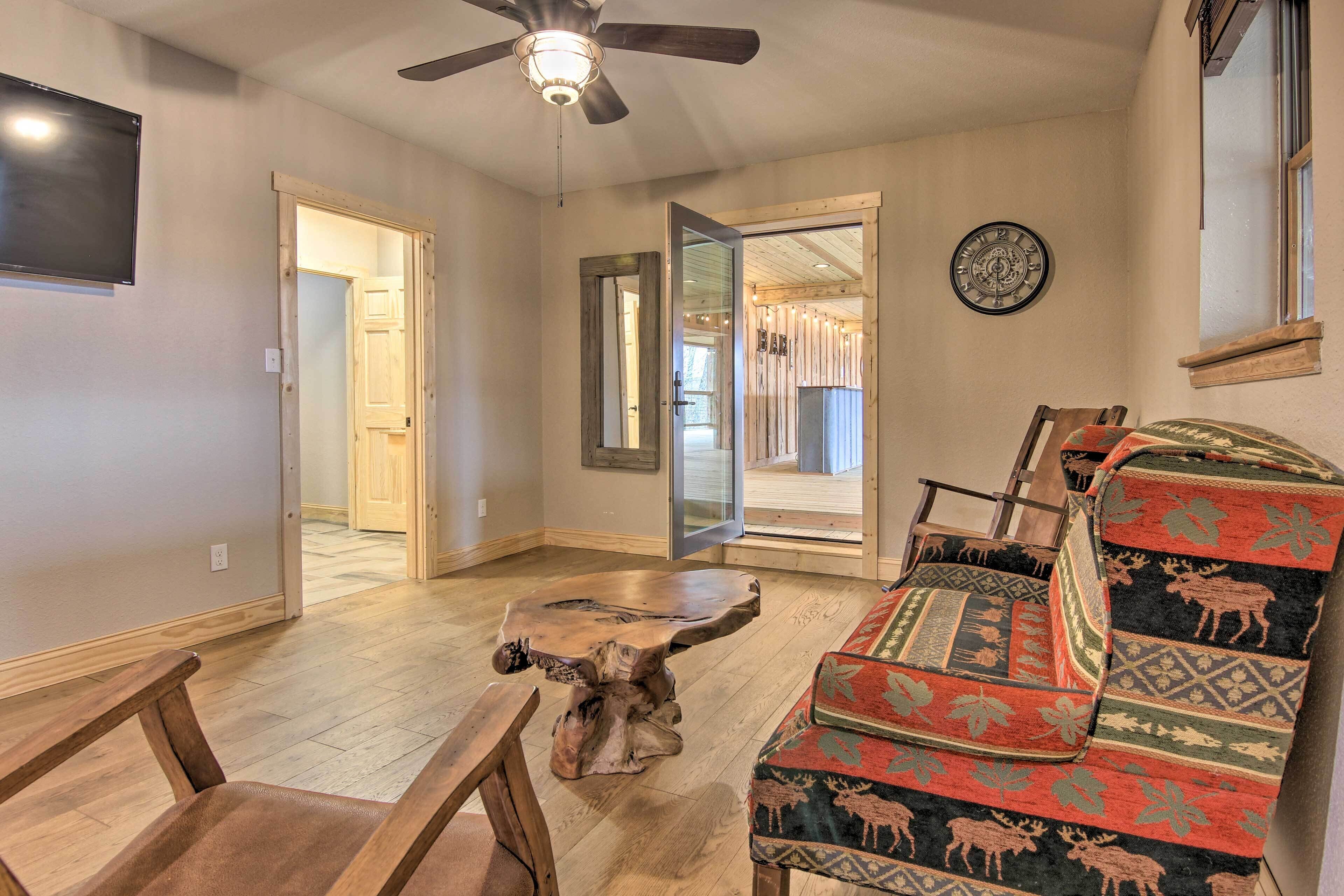 House (3 Bedrooms) | Interior