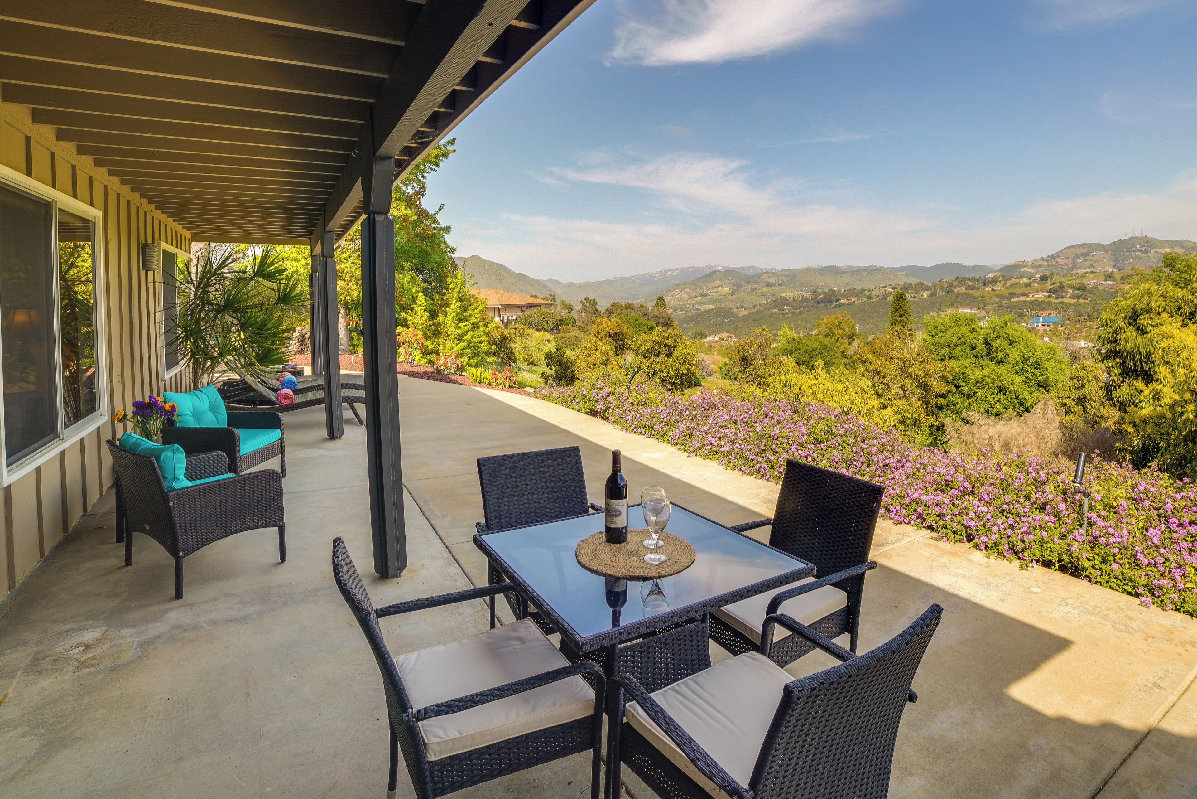 Fallbrook Home w/ Mountain Views: Close to Hiking!