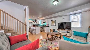 House (3 Bedrooms) | Front of property