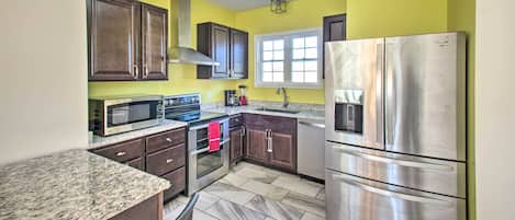 House (4 Bedrooms) | Interior