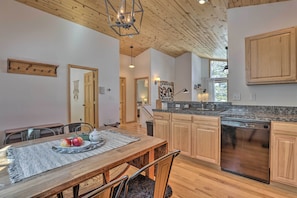 Hus (2 Bedrooms) | Restauranger