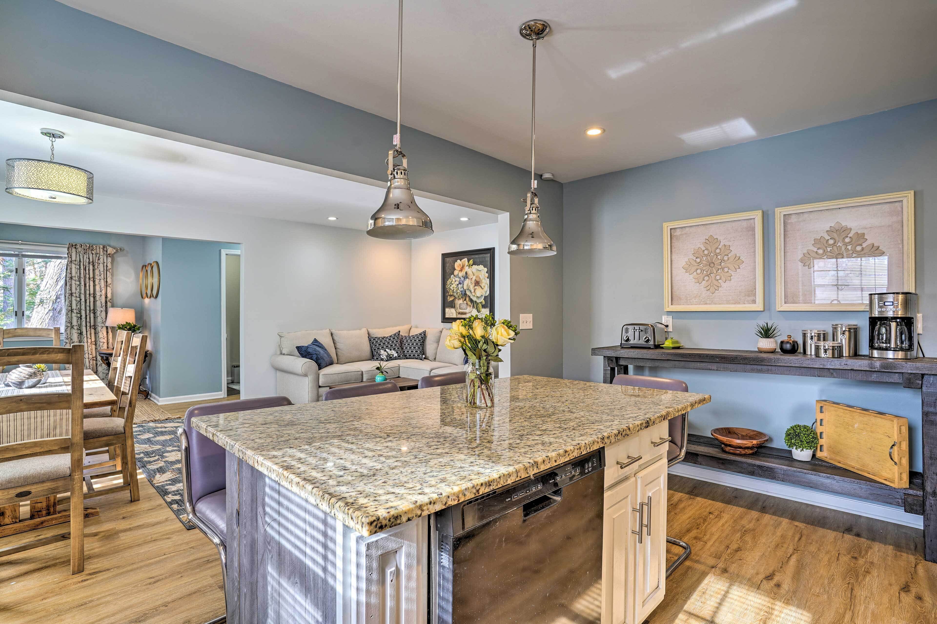 'house in the Woods' in Ooltewah w/ Fire Pit!