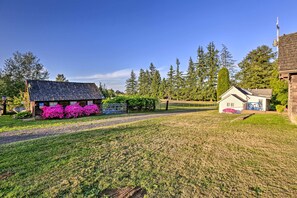 Cottage (3 Bedrooms) | Interior - Ferndale Cottage on Private 20 Acre Farm! (Ferndale)