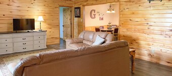 Emory Escape w/ Pond Access < 13 Mi to Lake!