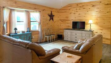 House (3 Bedrooms) | Front of property