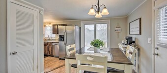 Pet-friendly Jefferson Retreat < 1 Mi to Lake!