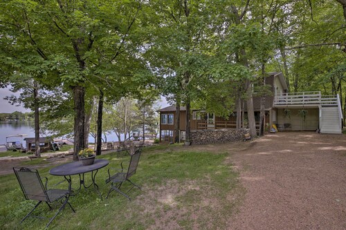 Lakefront New Auburn Apt w/ Sauna & Sun Porch