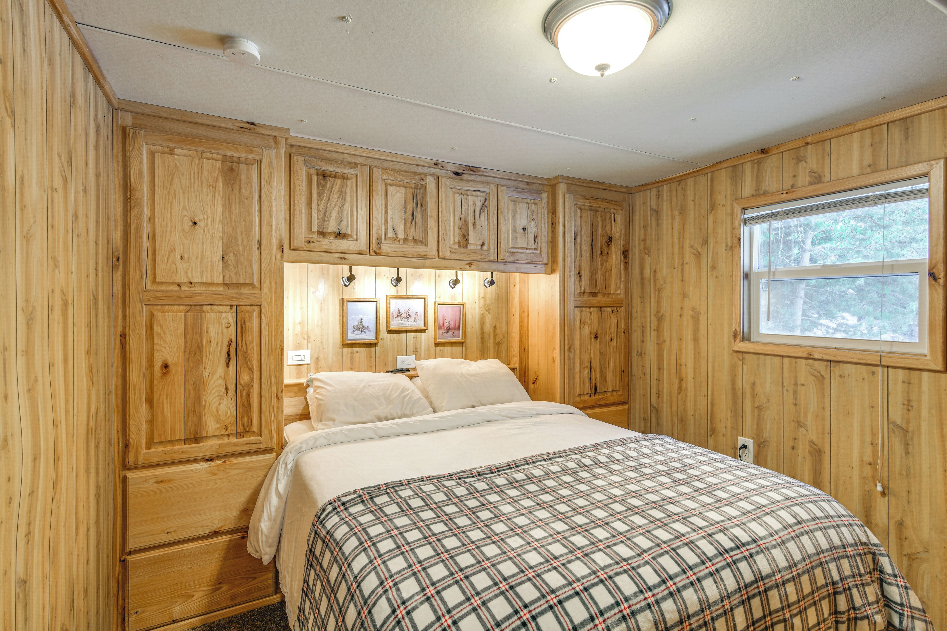 House (1 Bedroom) | Interior