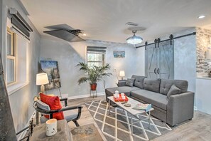 Interior - Sauna & Game Room: Lake House in Locust Grove! (Locust Grove)