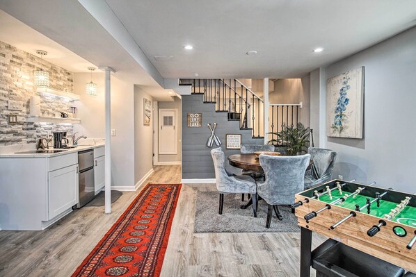 Interior - Sauna & Game Room: Lake House in Locust Grove! (Locust Grove)