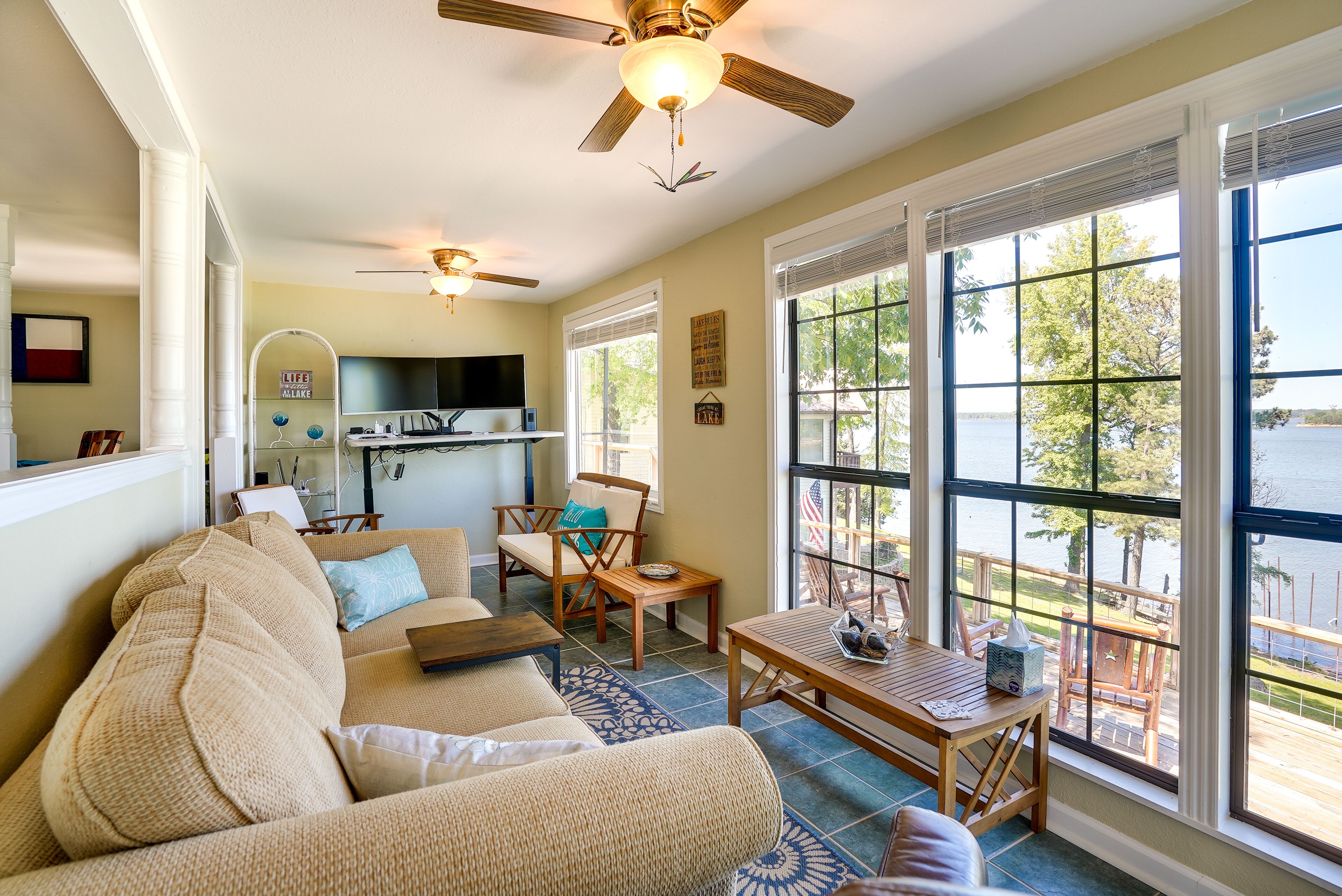 Jefferson Vacation Rental on Lake O' the Pines!