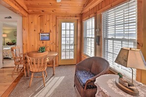 Cottage (2 Bedrooms) | Interior