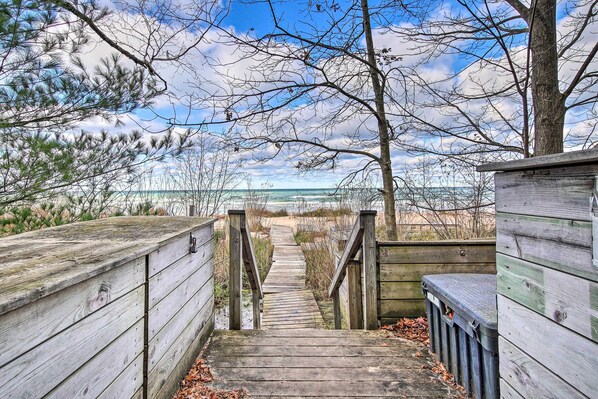 House (3 Bedrooms) | Interior - Lake Michigan Gem < Half-mi to Private Beach! (Mears)