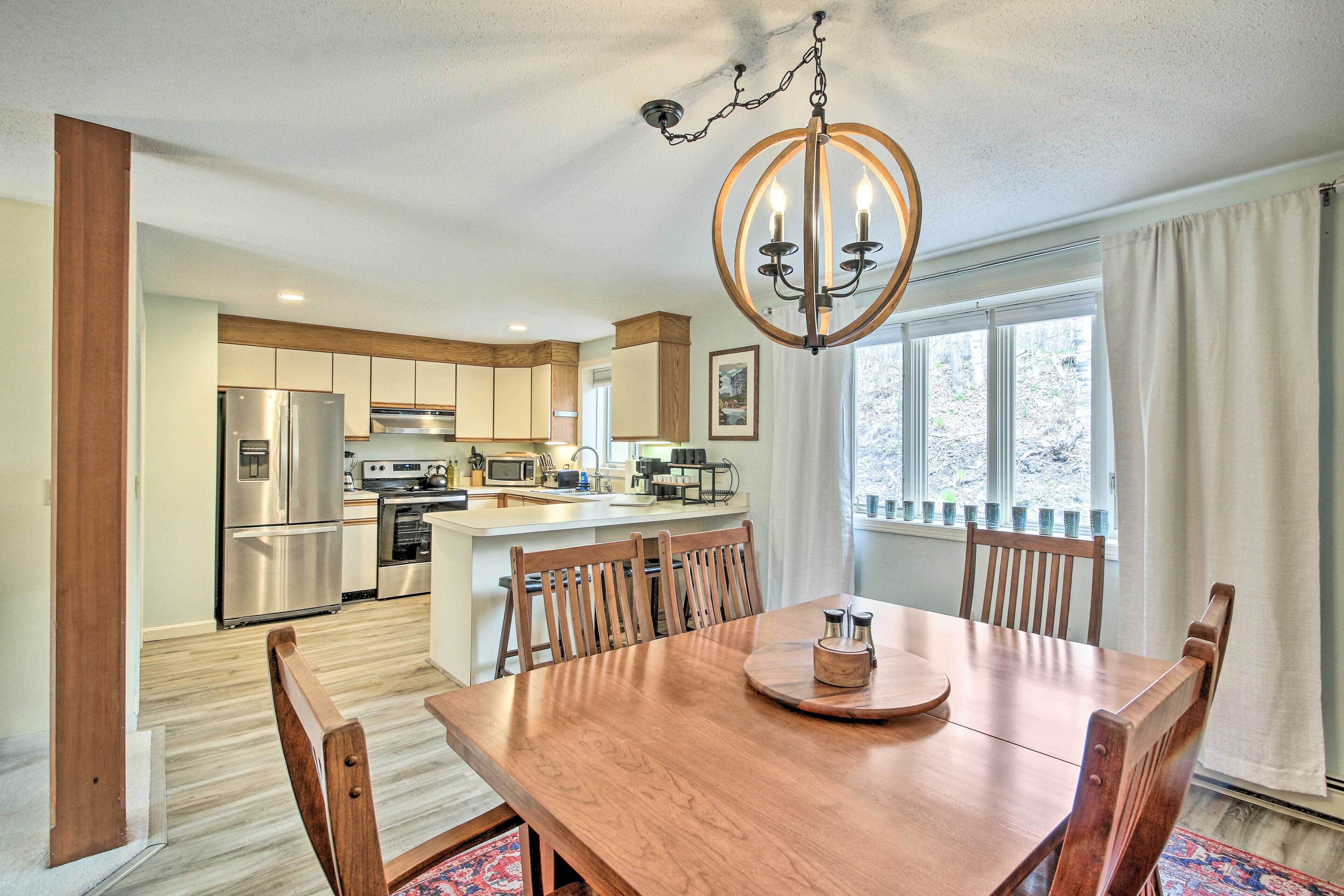 Jackson Condo - Wentworth Golf Club On-site!