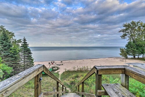 Lakefront Forestville Paradise w/ Private Beach!
