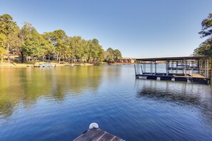 House (2 Bedrooms) | Interior - Private Dock & Deck: Lakefront Hot Springs Home! (Hot Springs)