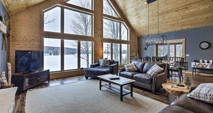 Lakefront Cottage in Iron River: 3 Mi to Skiing!