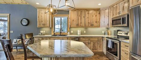 House (3 Bedrooms) | Interior