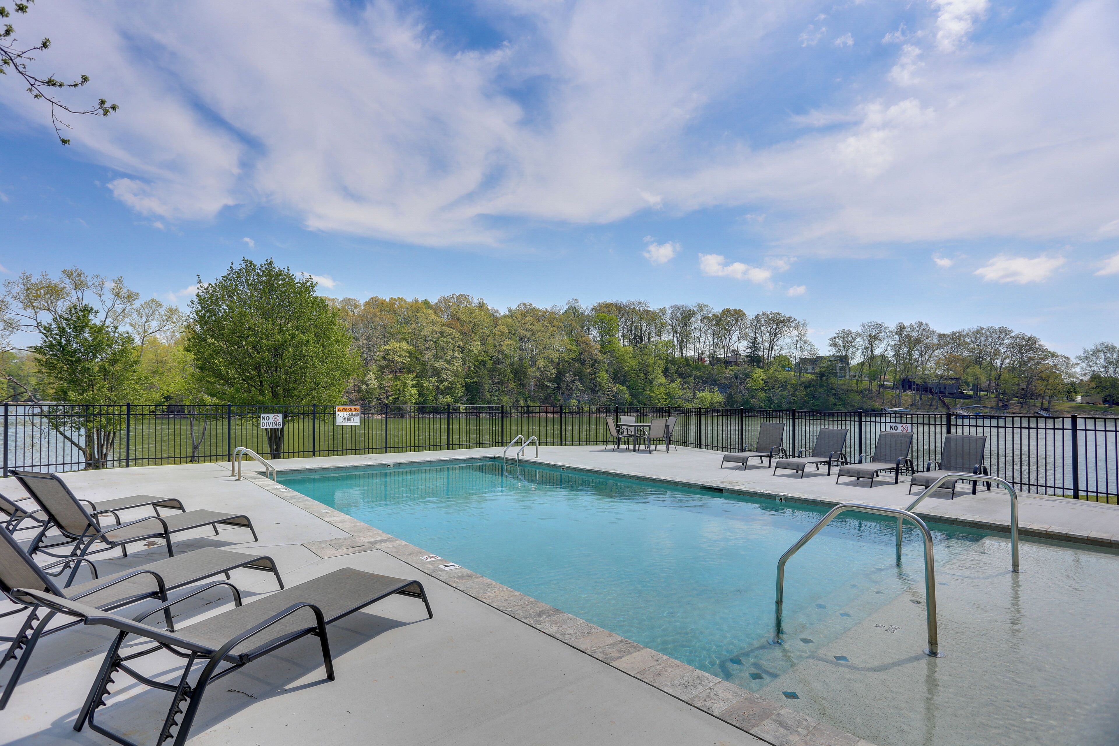 House (4 Bedrooms) | Bahagian dalam