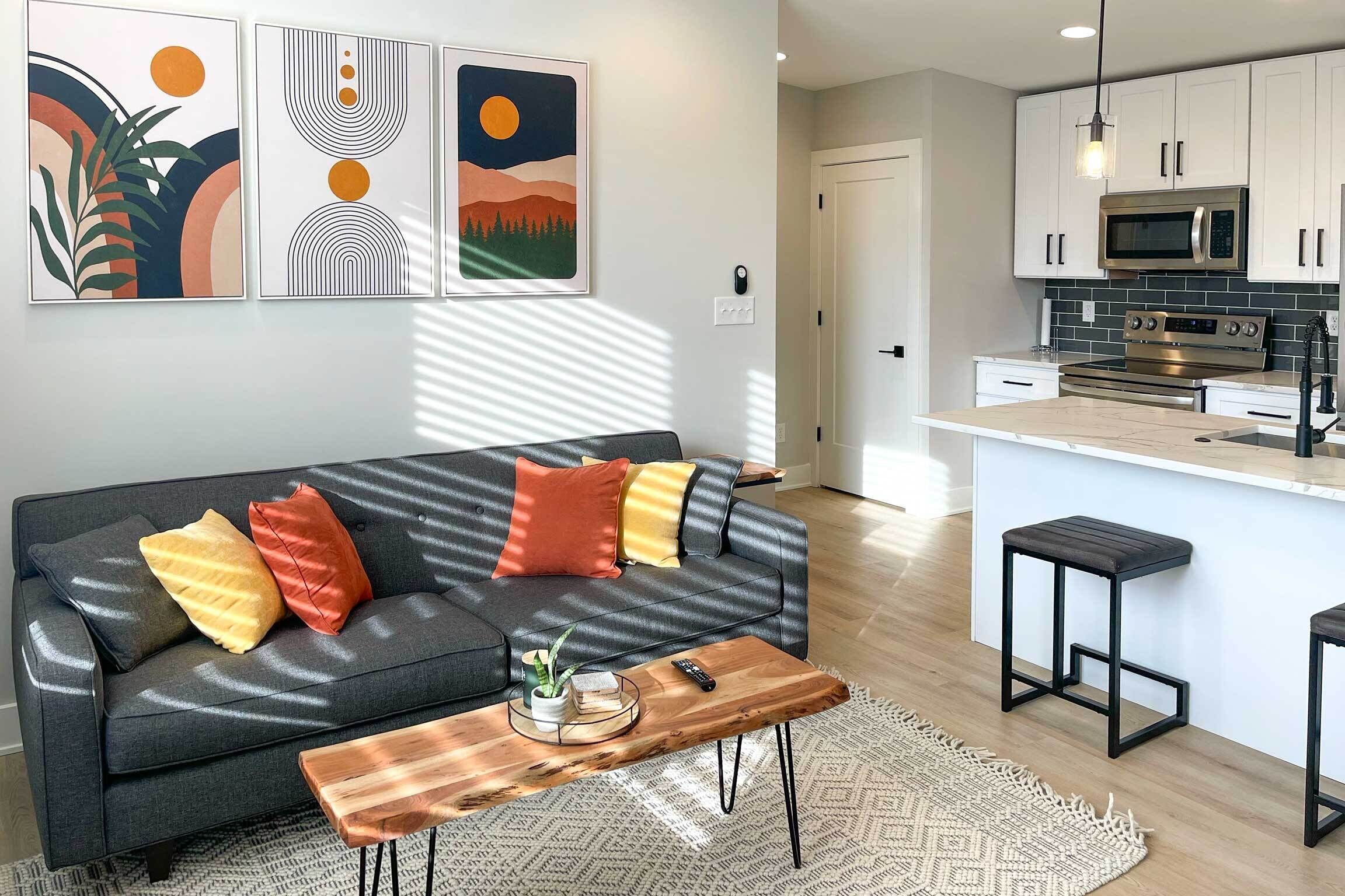 Modern Indy Apartment ~ 3 Mi to Downtown!