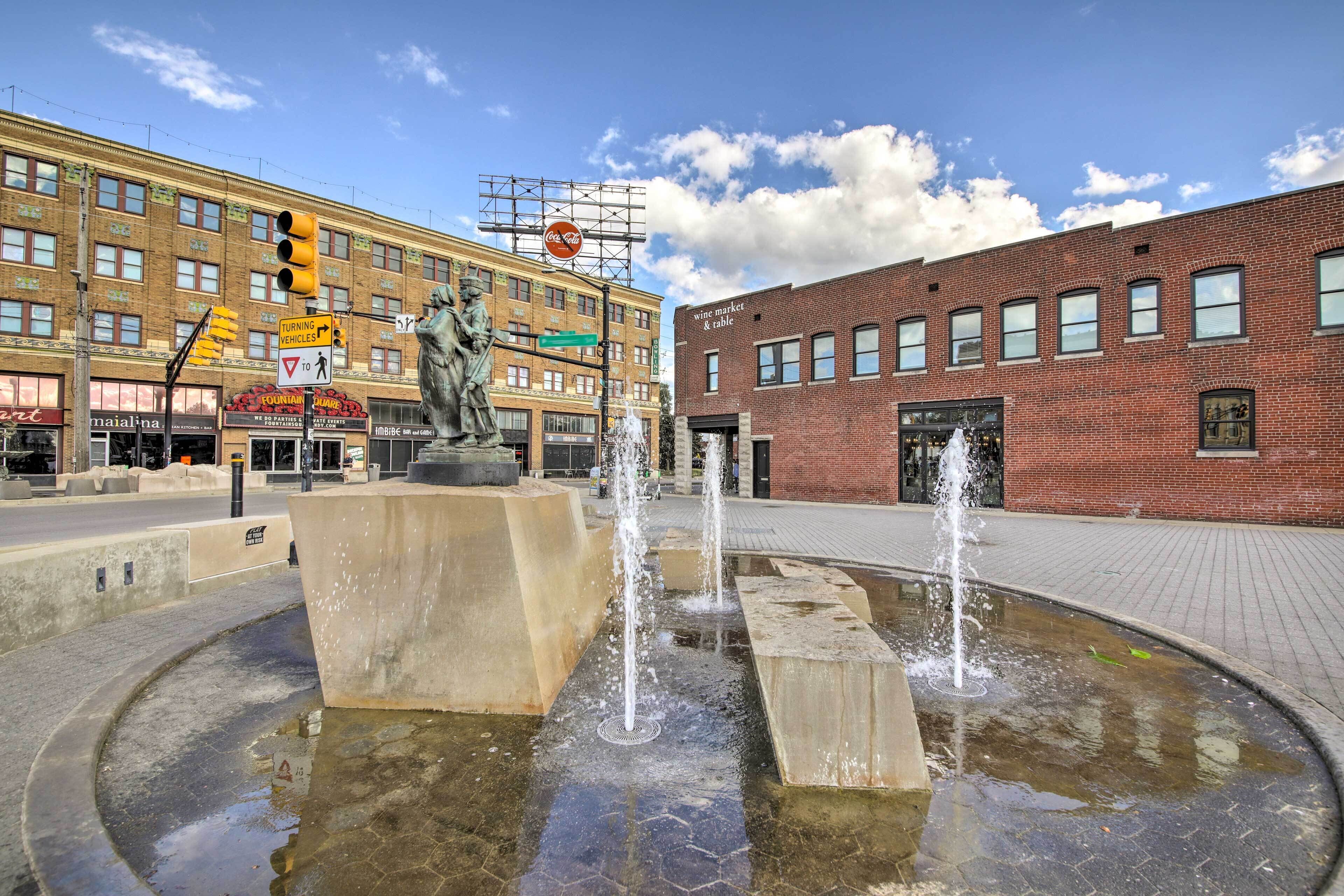 Modern Indy Apartment ~ 3 Mi to Downtown!