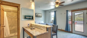 Lava Hot Springs Studio w/ Deck: Walk to Hot Pools