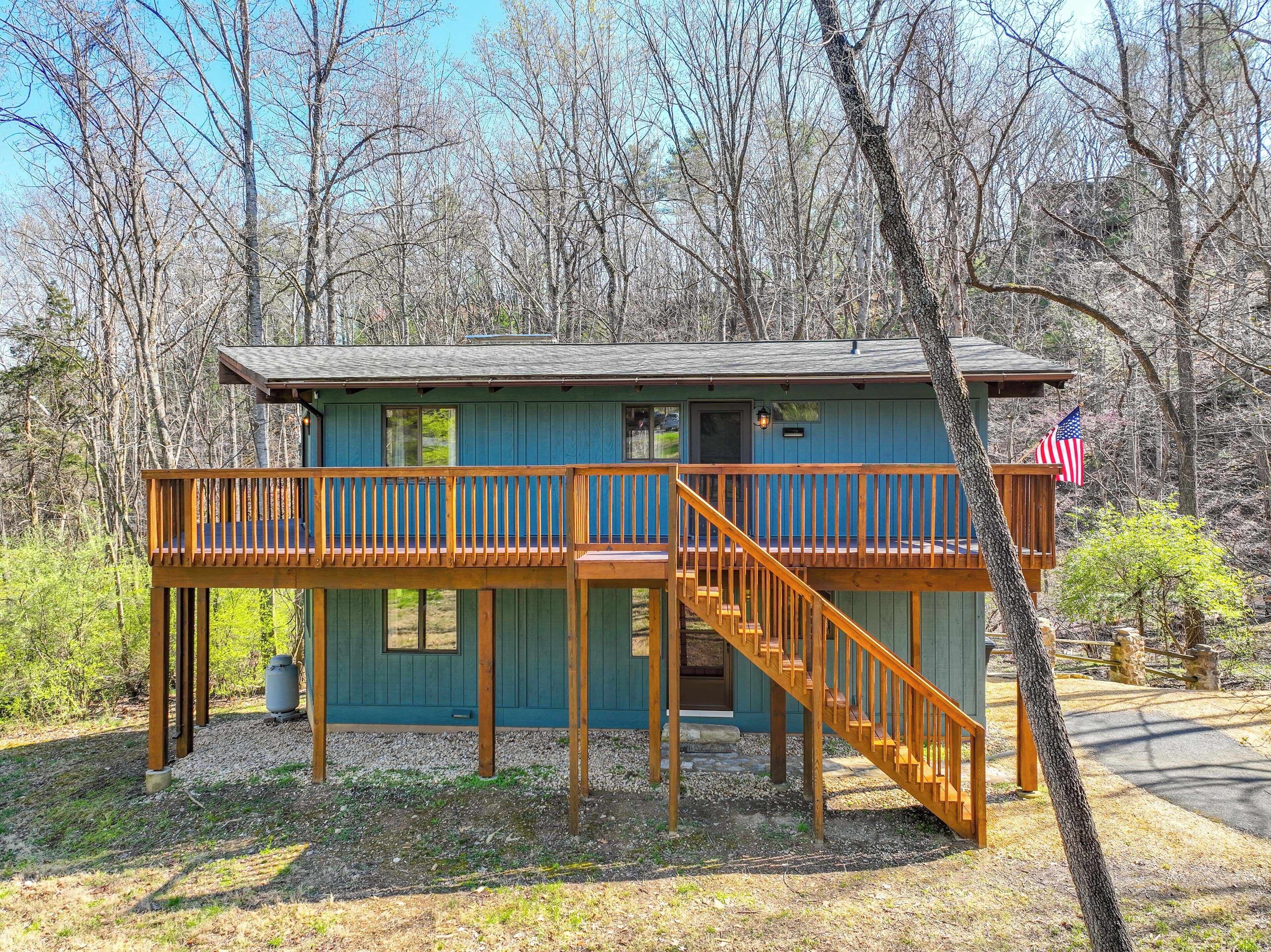 House (5 Bedrooms) | Interior