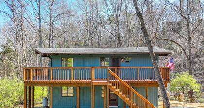 Mcgaheysville Vacation Rental: Yard & Fire Pit!