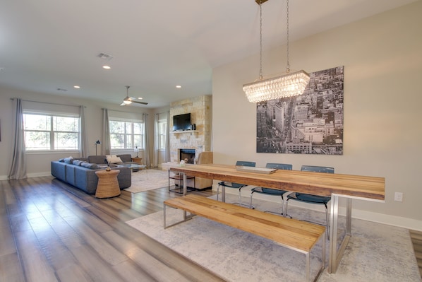 House (4 Bedrooms) | Interior