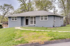 House (3 Bedrooms) | Interior - Monroeville Vacation Rental - 2 Mi to Downtown! (Monroeville)