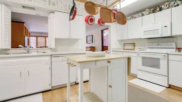 House (4 Bedrooms) | Bahagian dalam