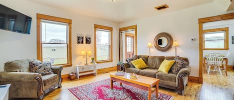 House (3 Bedrooms) | Front of property