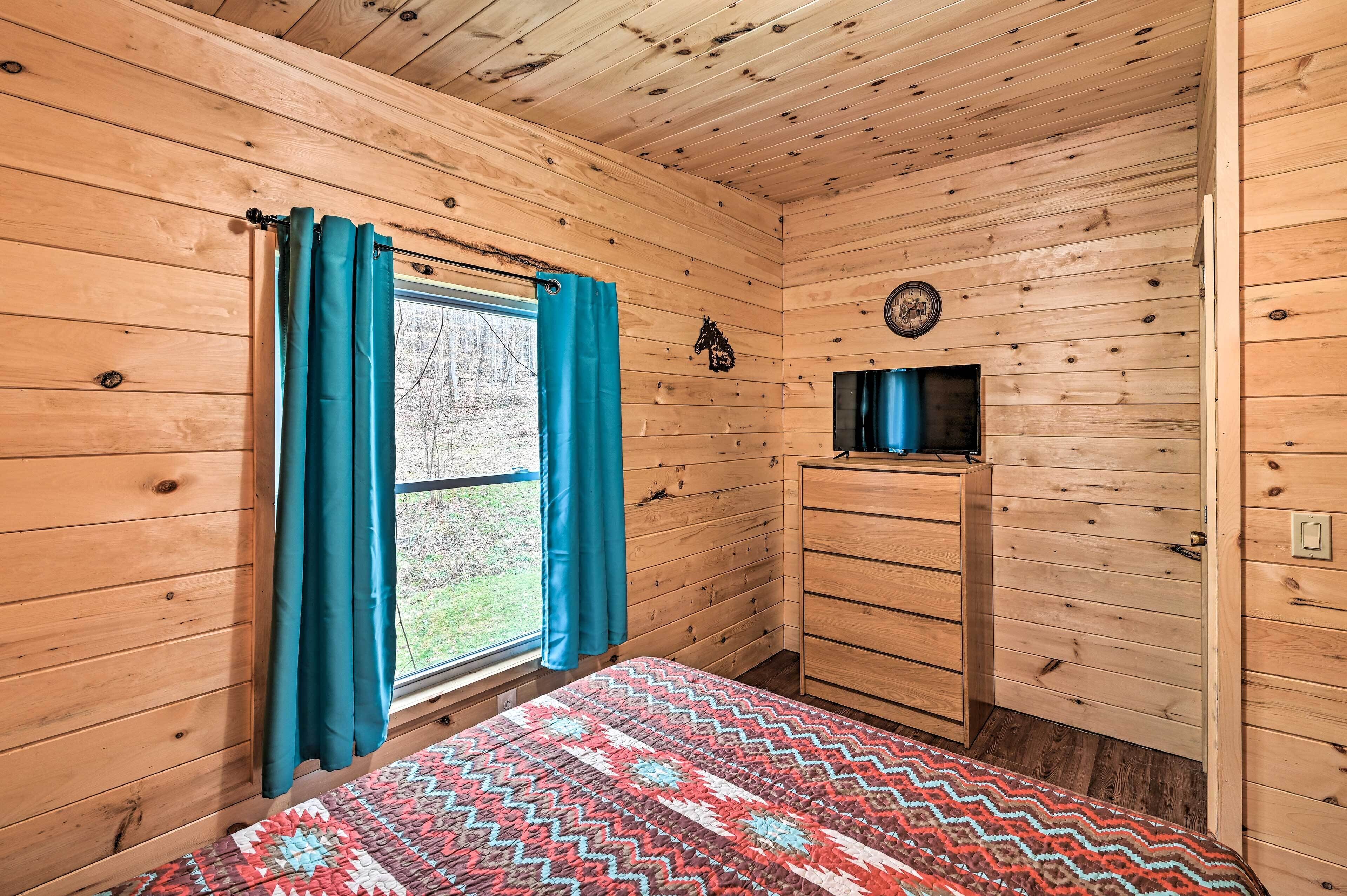 House (2 Bedrooms) | Interior