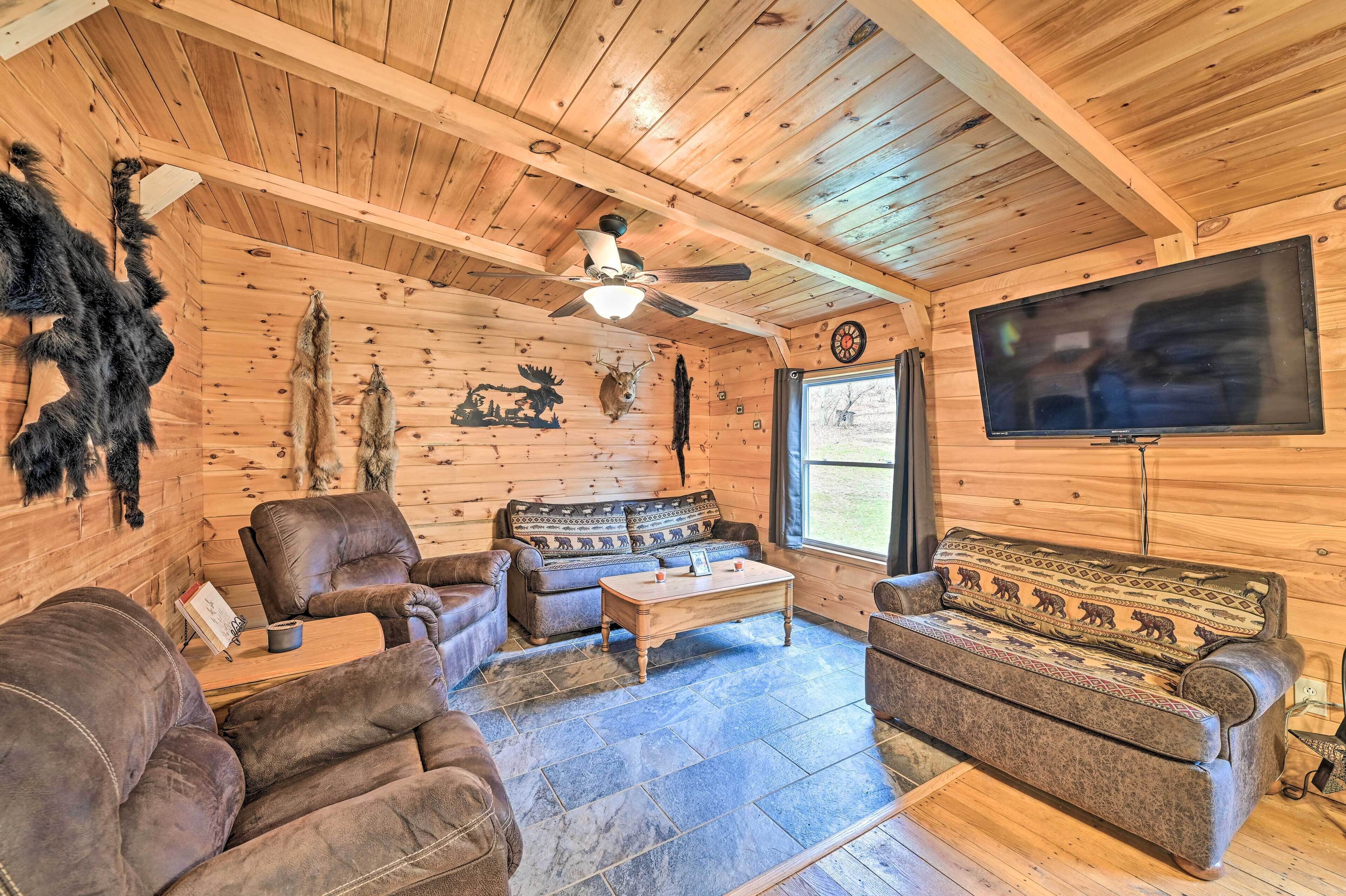 House (2 Bedrooms) | Interior