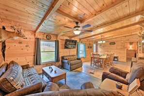 House (2 Bedrooms) | Interior