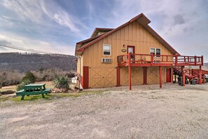 Apartment (0 Bedroom) | Interior - Pet-friendly Studio w/ Loft & Mountain Views! (Mountain View)
