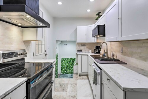 11 Mi to Great Salt Lake: Magna Getaway!