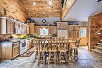 Phelps Cabin on 26 Acres w/ Fire Pit!