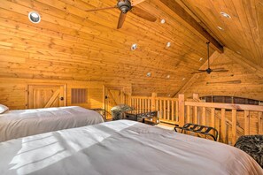 House (3 Bedrooms) | Interior - Pateros Home w/ Deck, 7 Mi to Alta Lake Park! (Pateros)