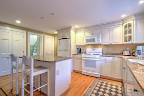 House (3 Bedrooms) | Interior - 1/2 Mi to Beach: Lovely Guesthouse in Kennebunk! (Kennebunk)