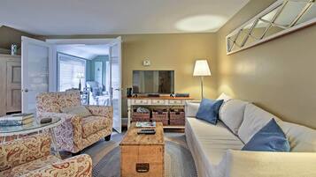 House (3 Bedrooms) | Front of property