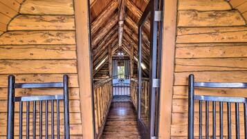 Apartment (0 Bedroom) | Interior