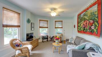 Apartment (2 Bedrooms) | Front of property