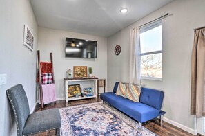 House (6 Bedrooms) | Interior