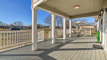 House (6 Bedrooms) | Interior