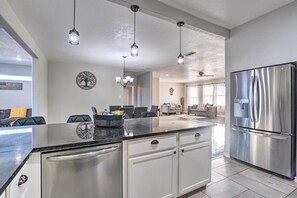 House (6 Bedrooms) | Interior - Peaceful Atascosa Home w/ Balcony & Deck! (Atascosa)