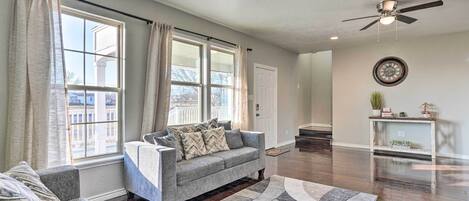 House (6 Bedrooms) | Interior